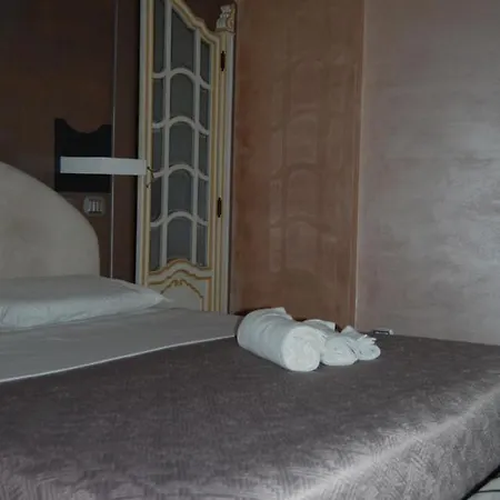 Apartment Palazzo Nomis Di Pollone *