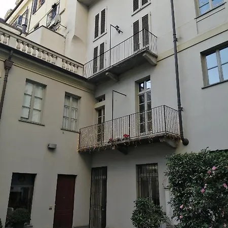Palazzo Nomis Di Pollone